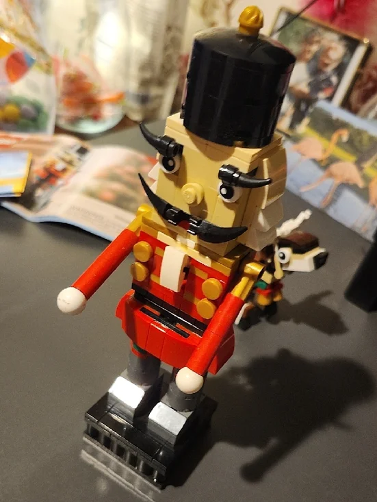 Lego Nutcracker & Reindeer - Picture 4 of 7
